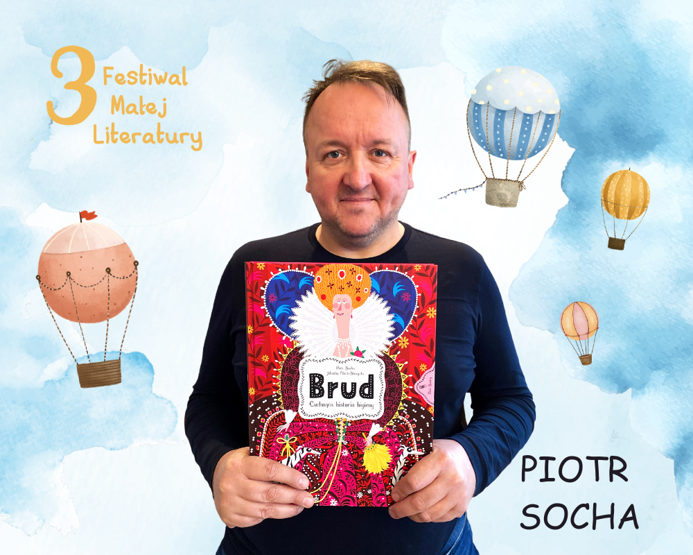 Na tle akwarelowej grafiki stoi autor książki "Brud" - Piotr Socha.